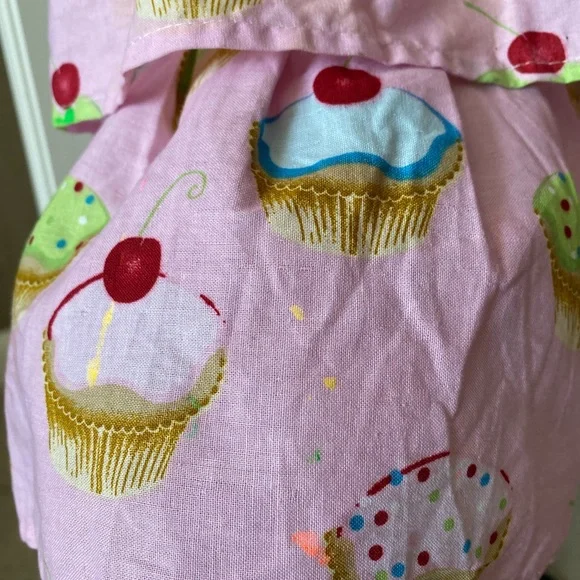 Gourmet Club Pink Cupcake Layered Apron